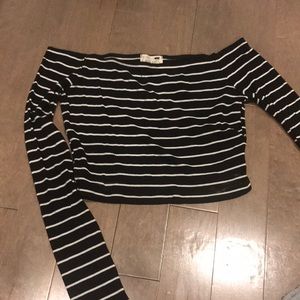 Long sleeve crop top